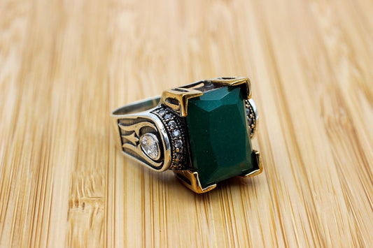 Emerald Women's Silver Ring