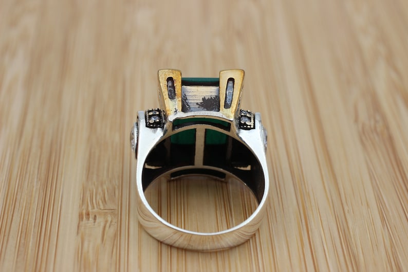 Emerald Women's Silver Ring