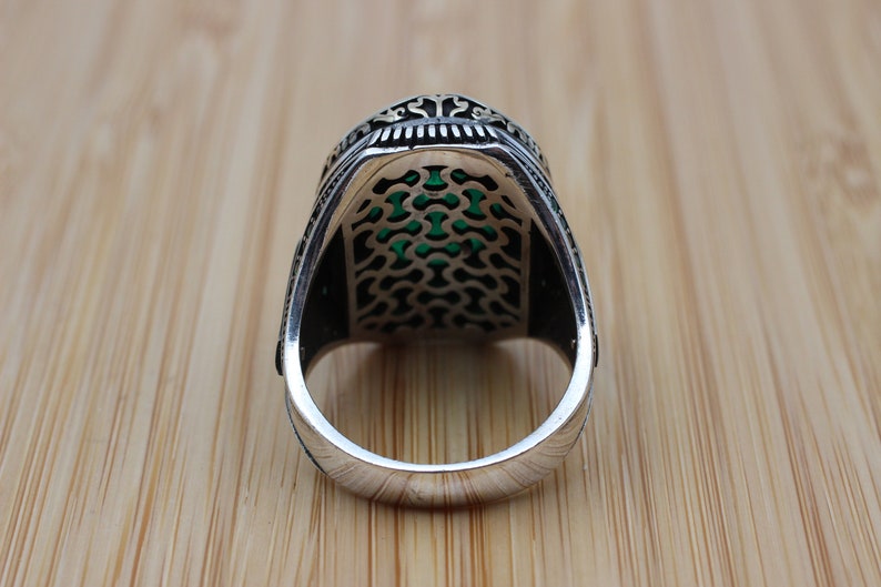 Emerald Silver ring-Kings Hand