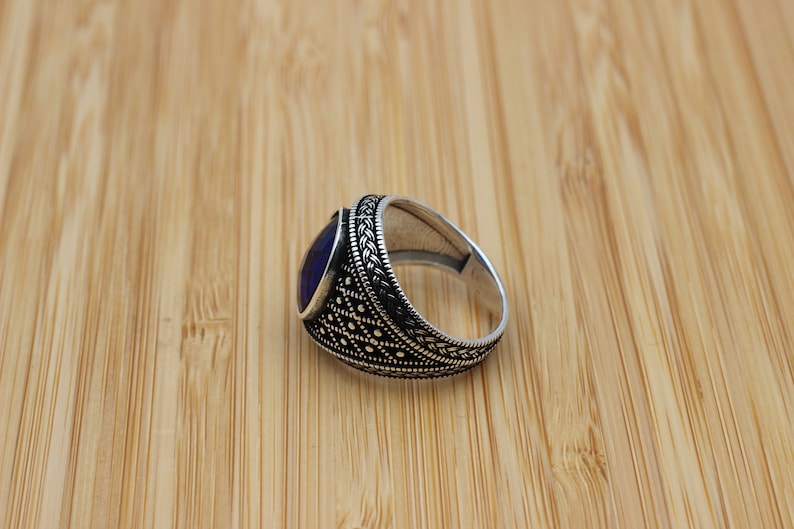 Sapphire Ring Silver-Blue Cascade