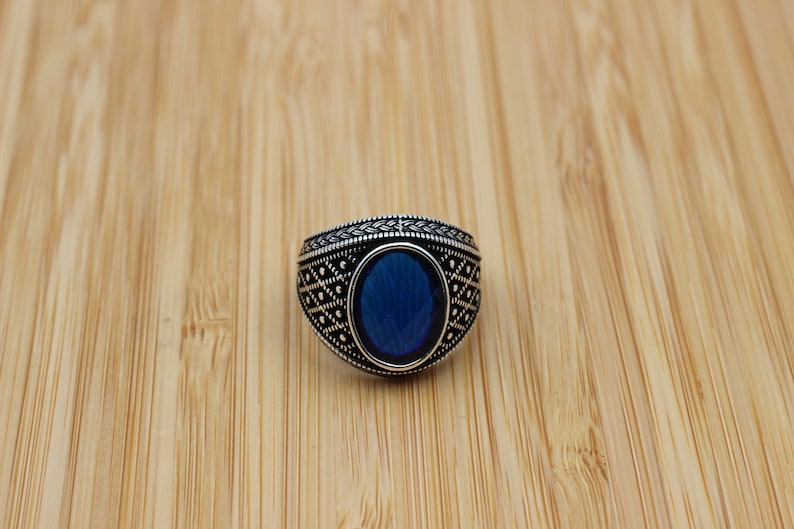 Sapphire Ring Silver-Blue Cascade