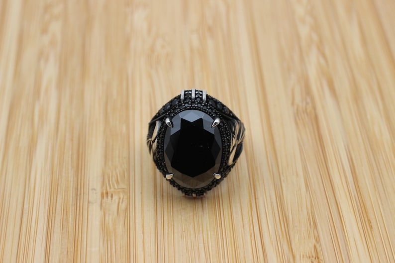 Onyx Silver ring-Falcon