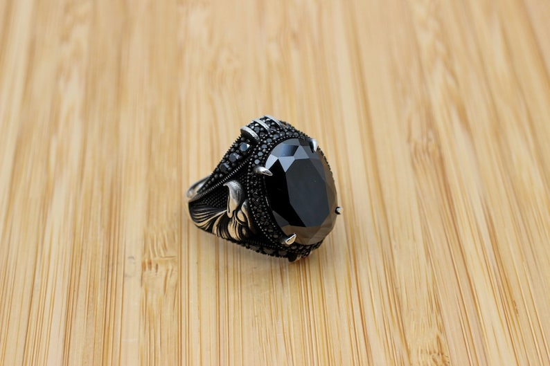 Onyx Silver ring-Falcon