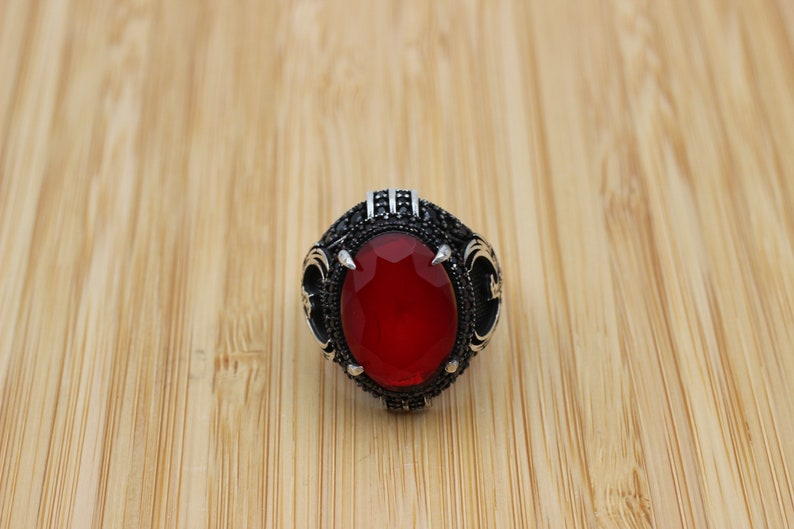 Ruby Silver ring-Predator