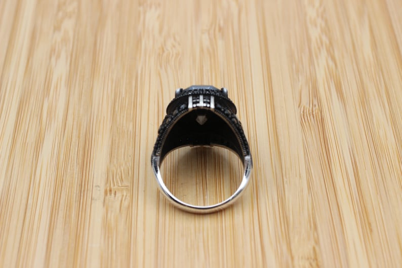 Onyx Silver ring-Falcon