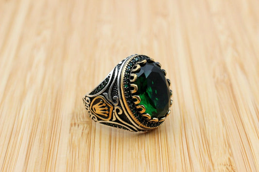 Emerald Silver ring-Green Crown