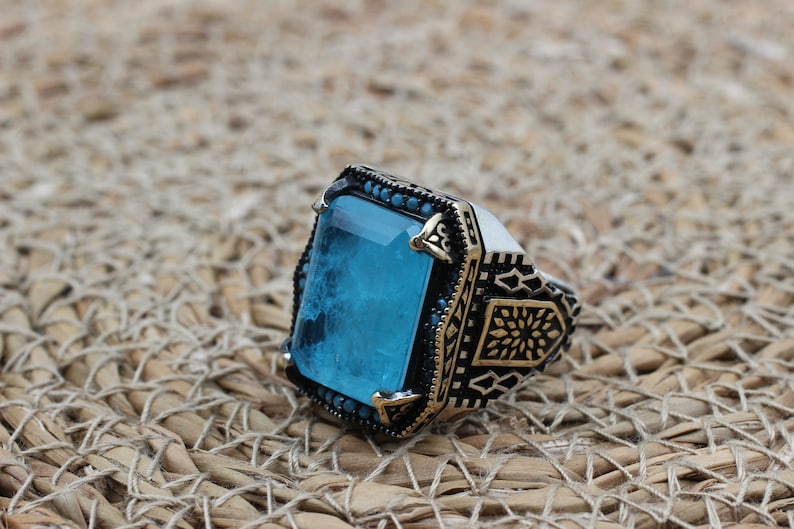 Aquamarine Silver ring-Blue Eyes