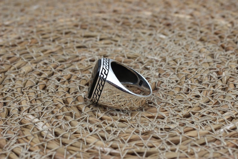 Onyx Silver ring-Silver Crown