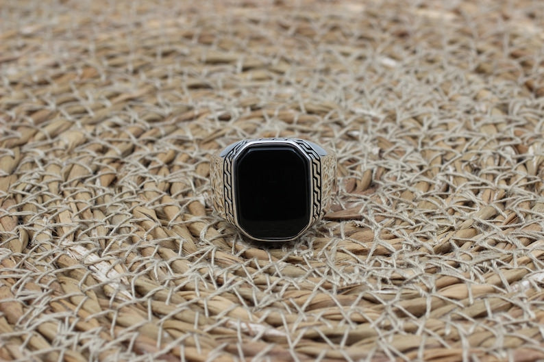 Onyx Silver ring-Silver Crown