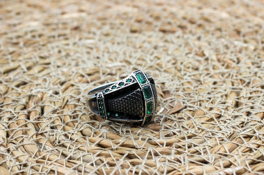 Emerald Silver ring-Shield of Valor