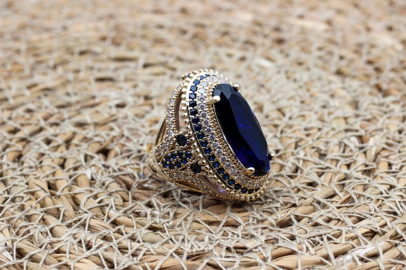 Mumtaz Sapphire Women's Silver Ring