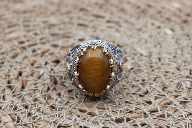 Tiger eye Silver ring for Men Throne of Strength