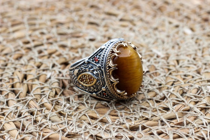 Tiger eye Silver ring for Men Throne of Strength