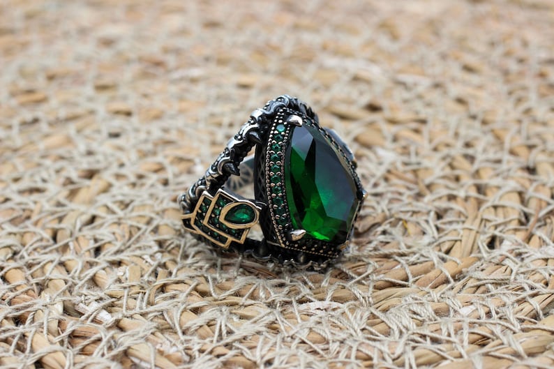 Emerald Silver ring-Queen of Greece