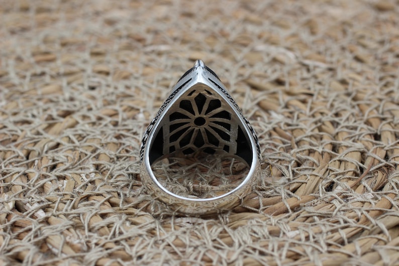 Onyx Silver ring-Diamond Cut