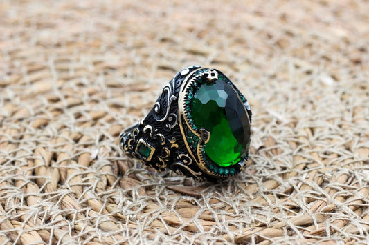 Emerald Silver ring-Mysticgem