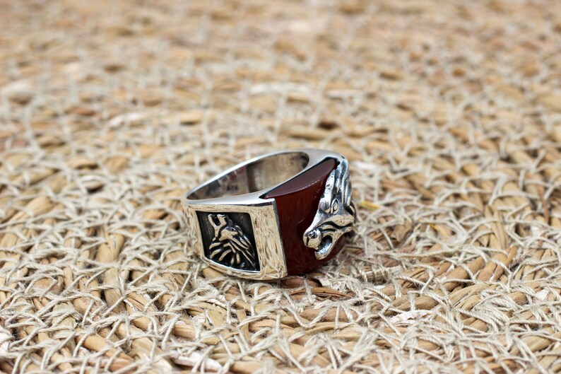 Aqeeq Silver ring for Men Lion