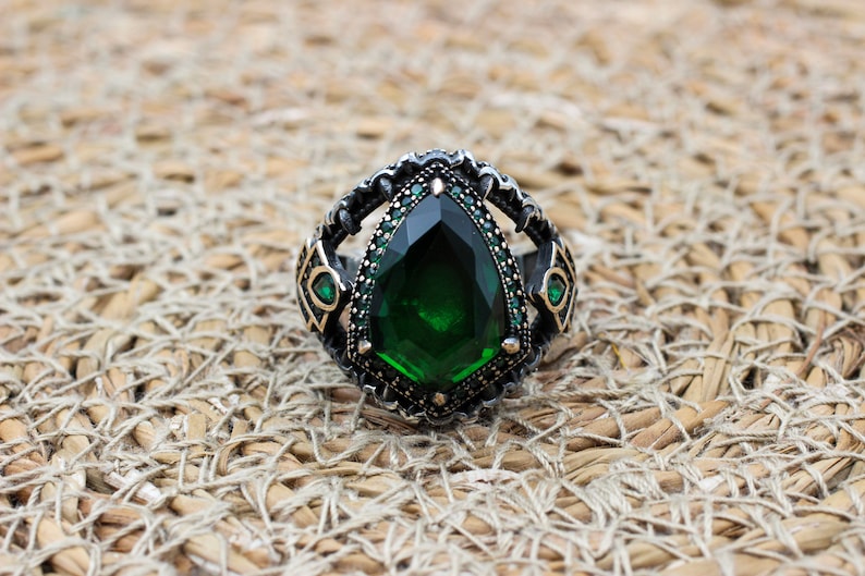 Emerald Silver ring-Queen of Greece