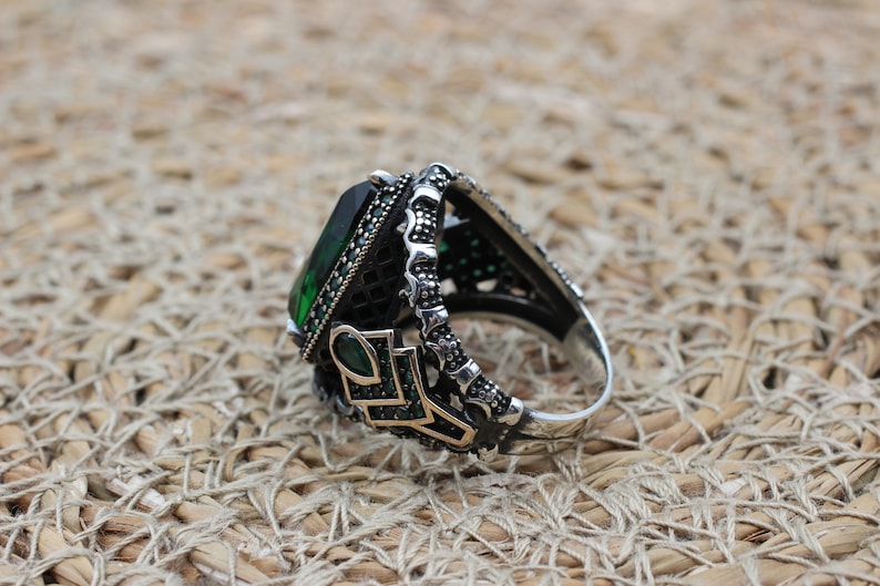 Emerald Silver ring-Queen of Greece