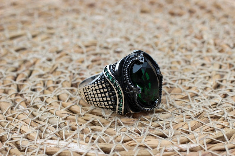 Emerald Silver ring-Green Beauty