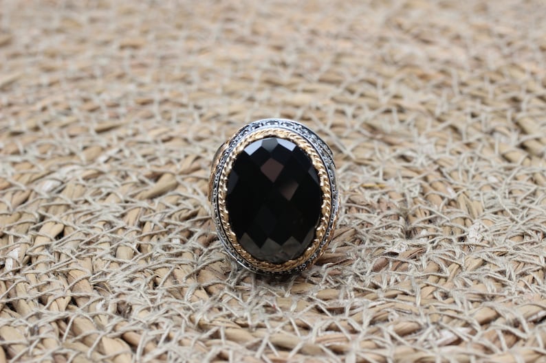 Onyx Silver ring-Golden Aura