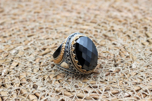 Onyx Silver ring-Golden Aura