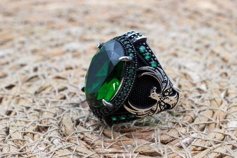 Emerald Silver ring-Hunter