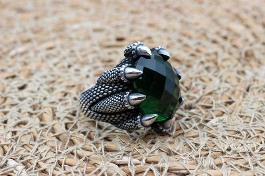 Emerald Silver ring-Dragons Hand