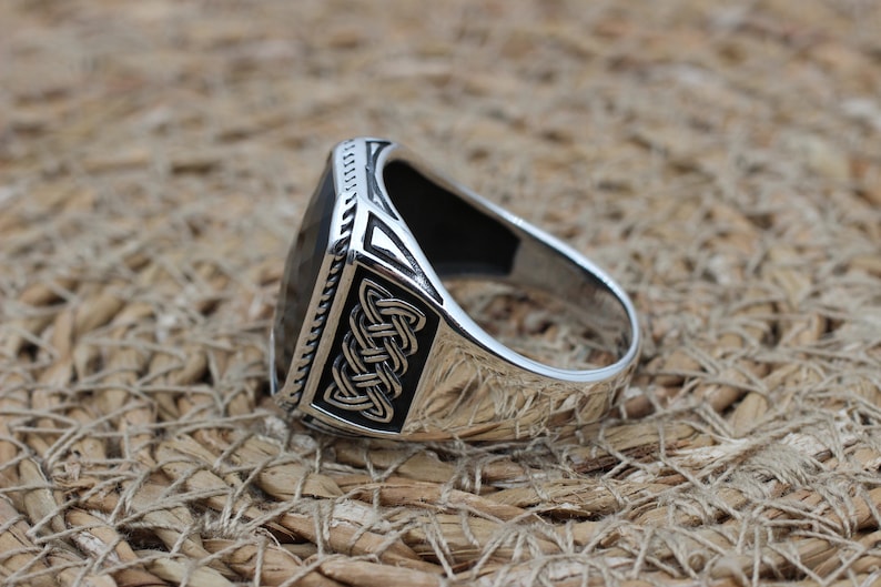 Onyx Silver ring-Sultanate