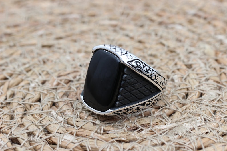 Onyx Silver ring-Modern art