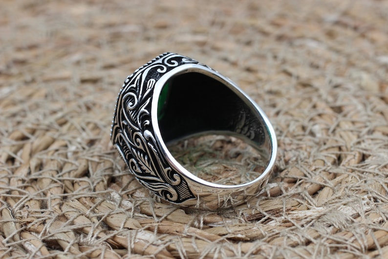 Emerald Silver ring-Green Garden