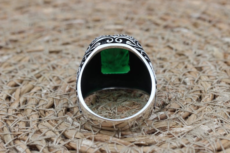 Emerald Silver ring-Green Garden