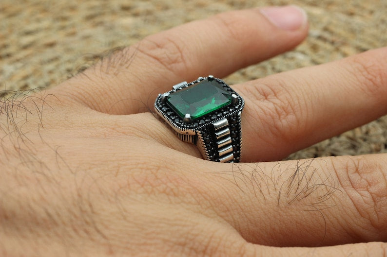 Emerald Silver ring-Rich Green