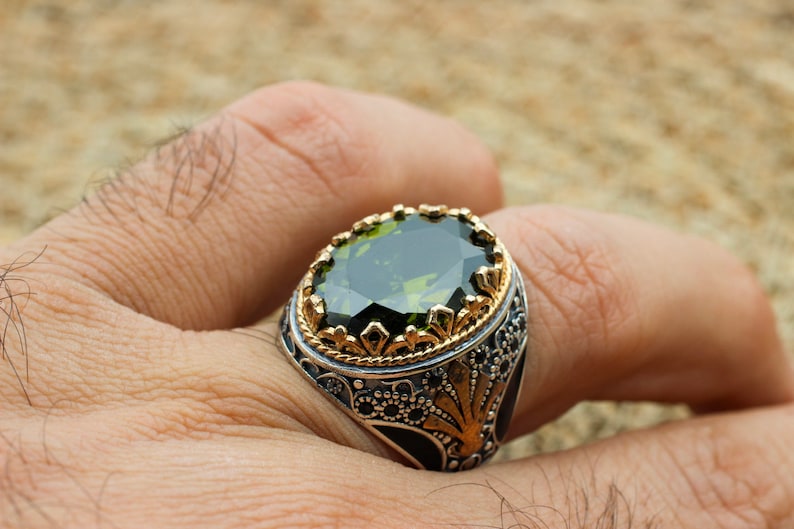 Peridot  Silver ring for Men-kingsmen