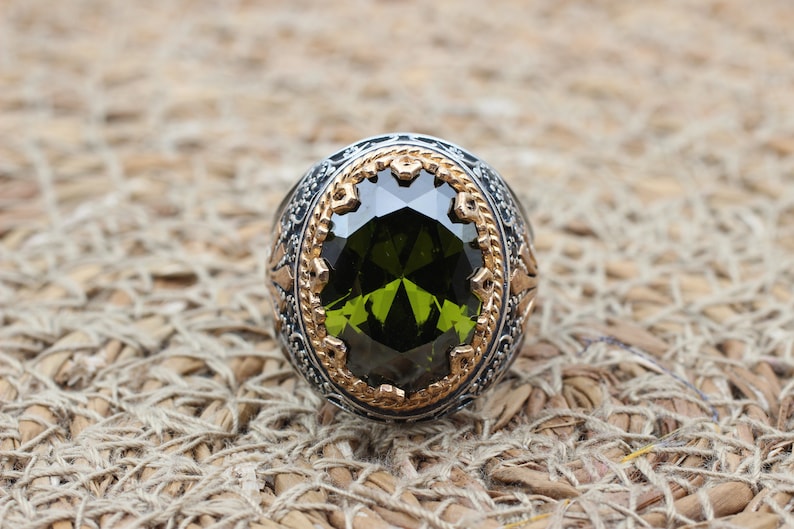 Peridot  Silver ring for Men-kingsmen