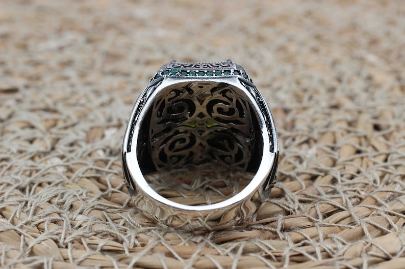 Peridot  Silver ring for Men-Falcon