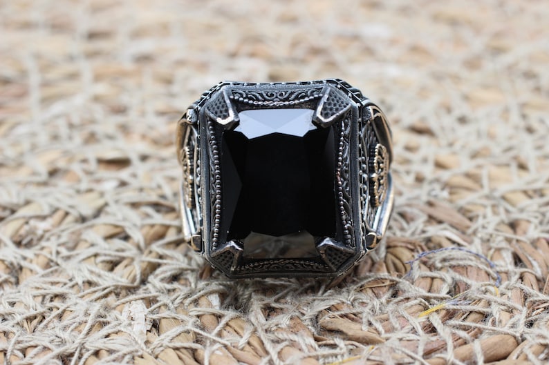 Onyx Silver ring-Crown of Shadows