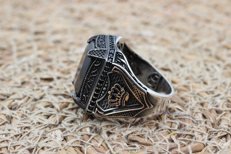 Onyx Silver ring-Crown of Shadows