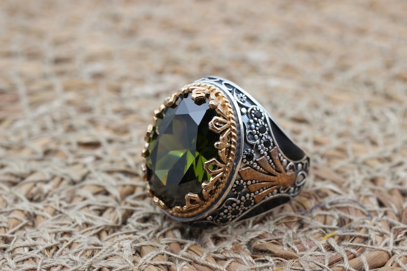 Peridot  Silver ring for Men-kingsmen