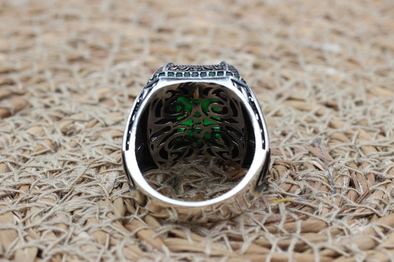 Emerald Silver ring-Royal Seal