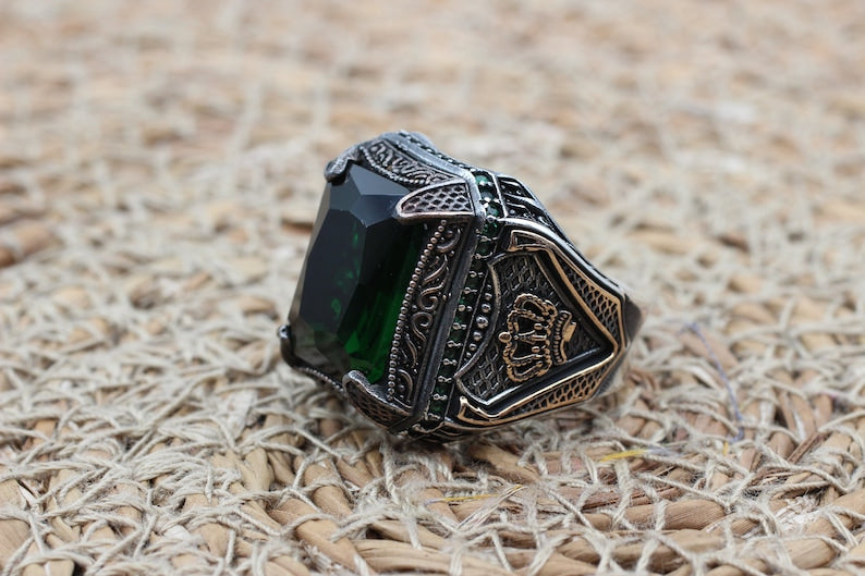 Emerald Silver ring-Royal Seal