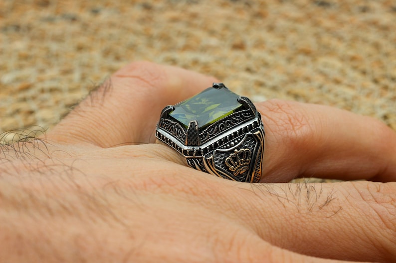 Peridot  Silver ring for Men-Royal seal