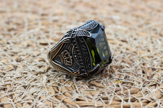 Peridot  Silver ring for Men-Royal seal