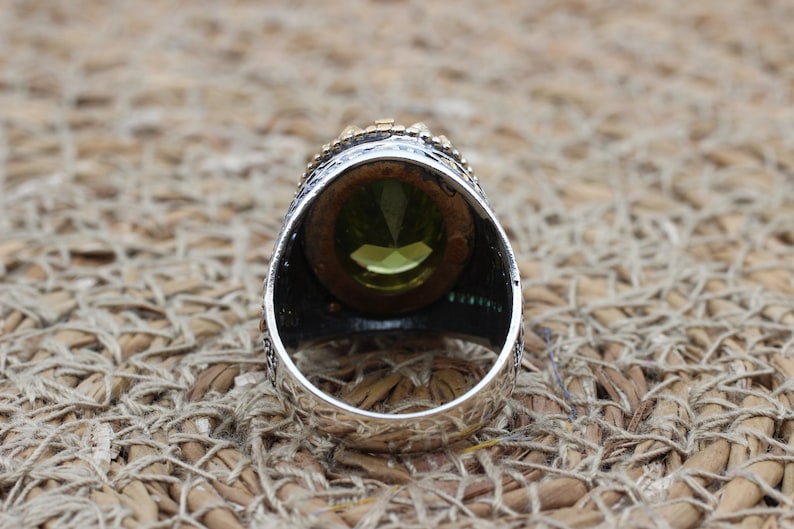 Peridot  Silver ring for Men-Naturebloom