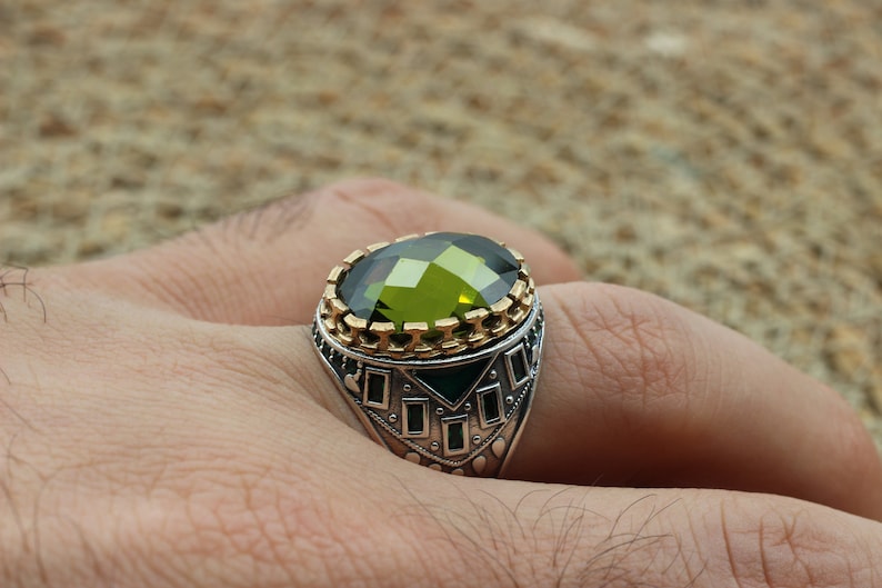 Peridot  Silver ring for Men-August Aura