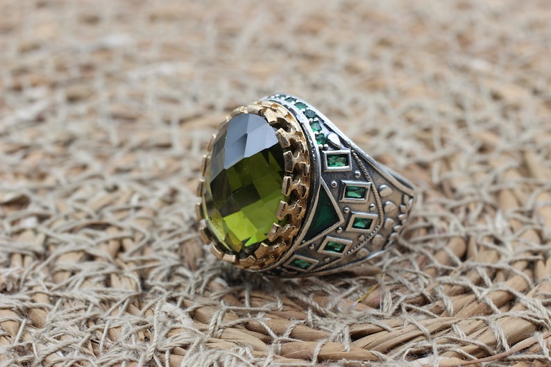 Peridot  Silver ring for Men-August Aura