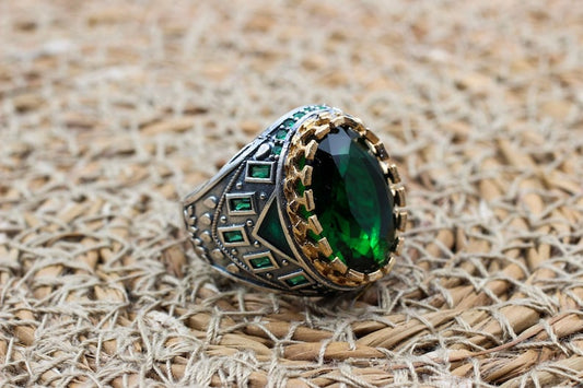 Emerald Silver ring-Green Throne