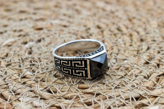 Onyx Silver ring-Essence