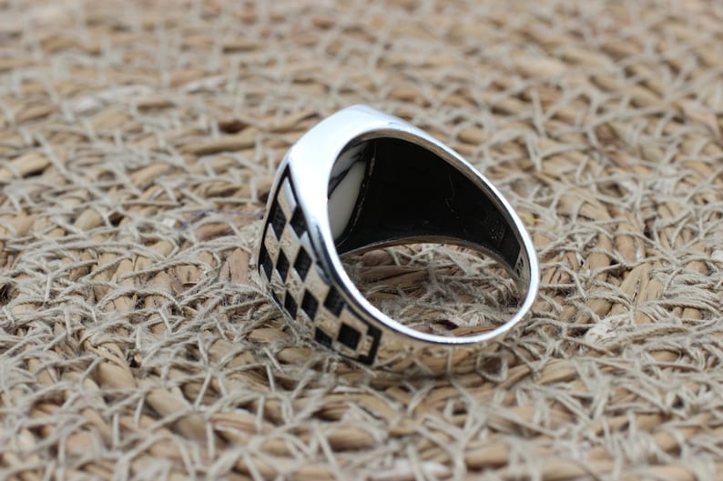 White Aqeeq Silver ring for Men