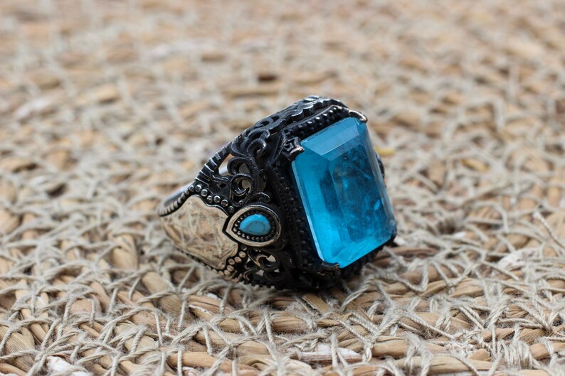 Aquamarine Silver ring-Deep Ocean